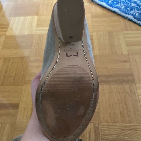 Marc Fisher Grey suede wood block heel size 8.5 - Picture 3 of 4